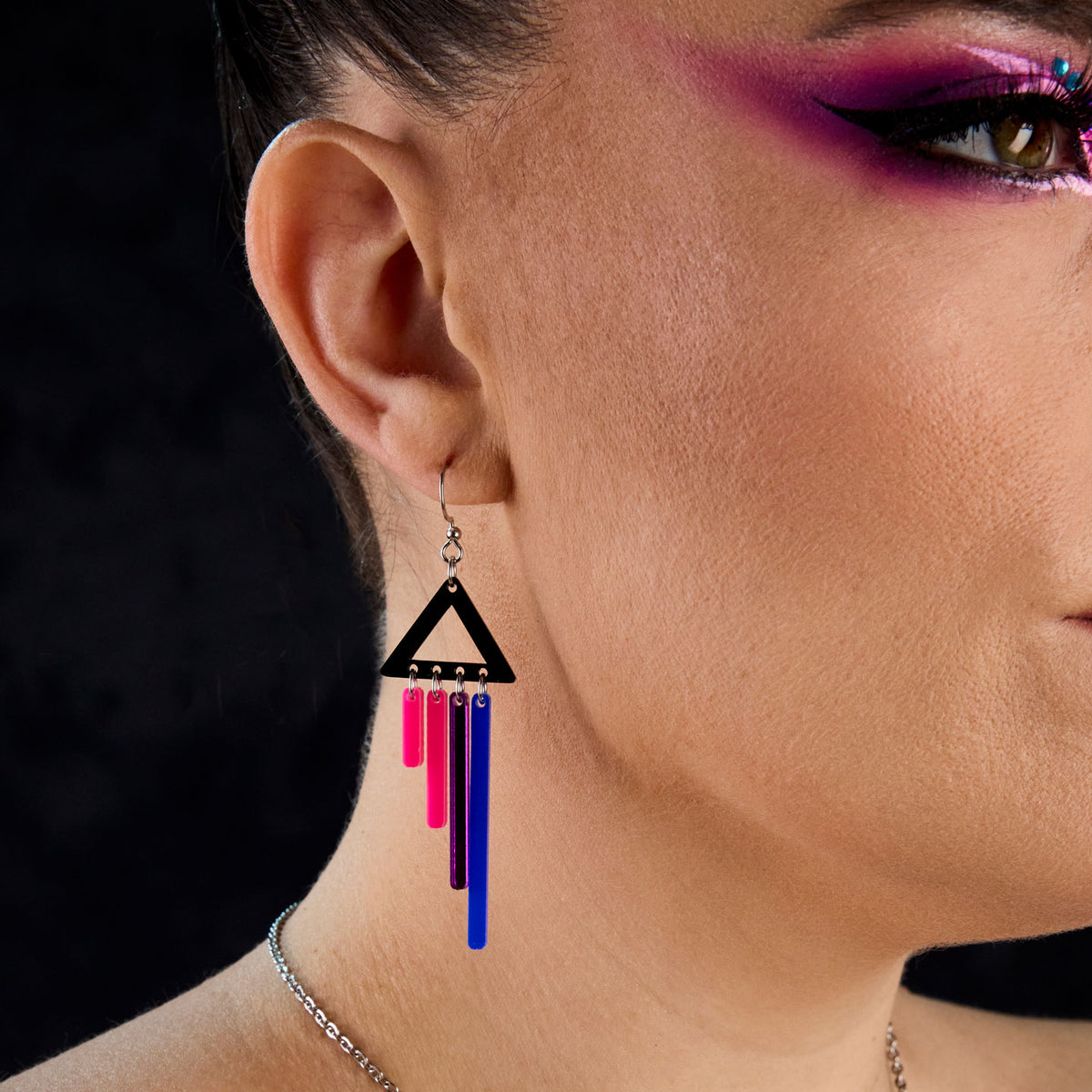 BI-FURIOUS SHORT DANGLES