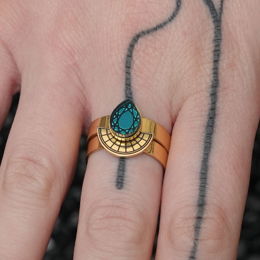 CLEOPATRA STACKER RINGS | Gold