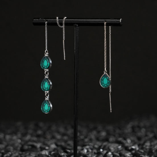CLEOPATRA MISMATCHED GEM THREADER EARRINGS | Silver