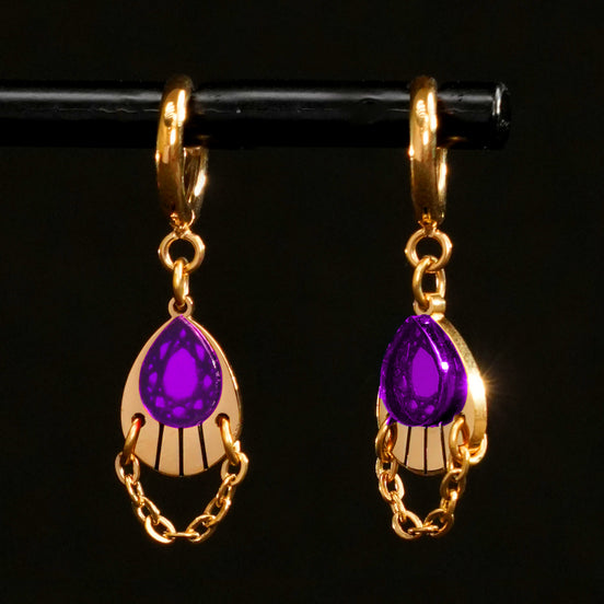 CLEOPATRA ARMOURED HUGGIE HOOPS  | Gold