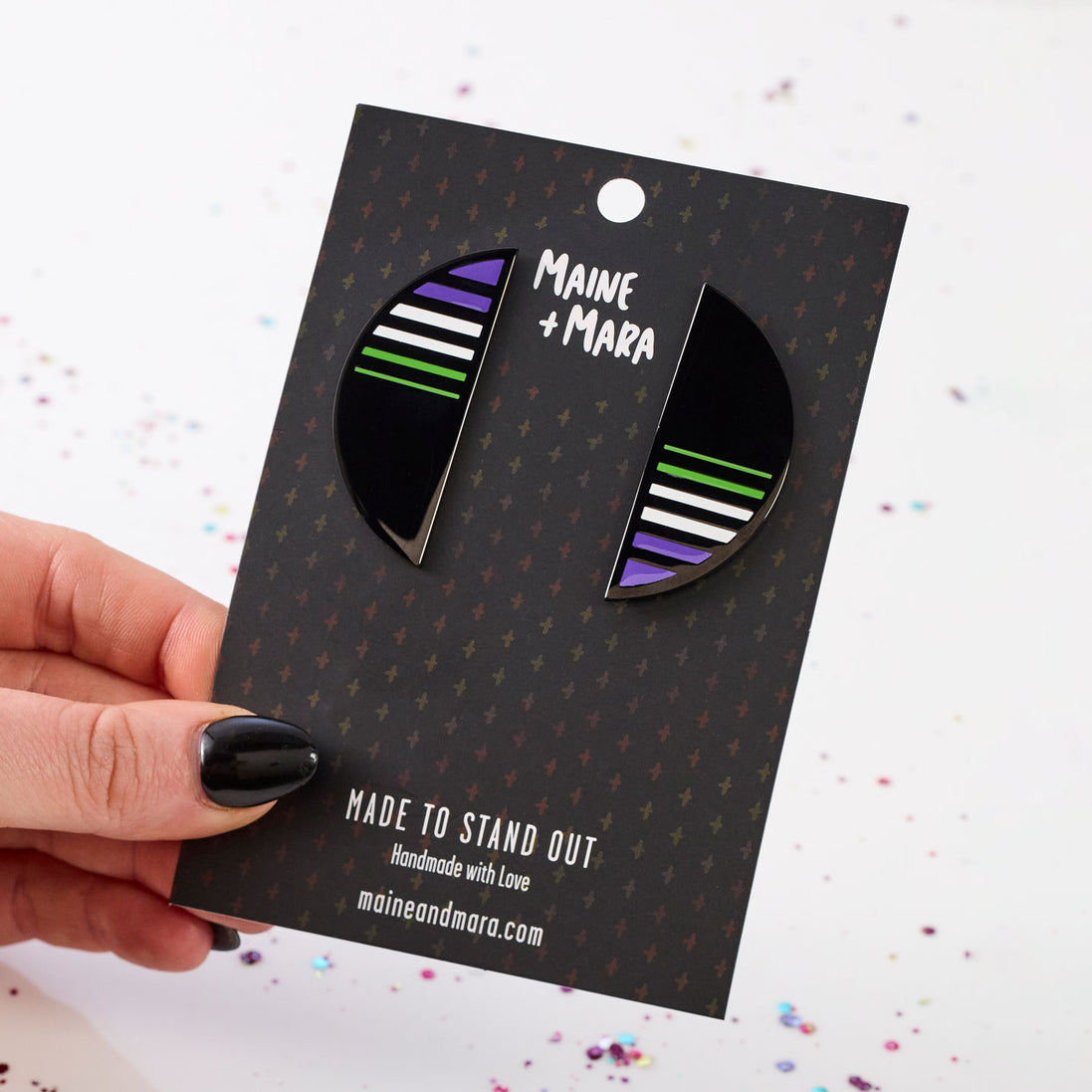 CLIP ON LGBTQ "JE SUIS" STUDS