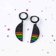 Load image into Gallery viewer, LGBTQ &quot;JE SUIS&quot; HUGGIE HOOPS