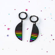 CLIP ON LGBTQ 