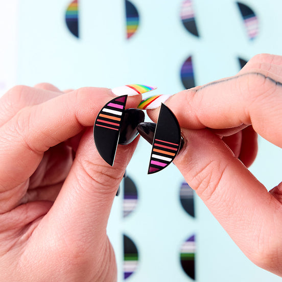 LESBIAN "JE SUIS" STUDS  | Available in two sizes