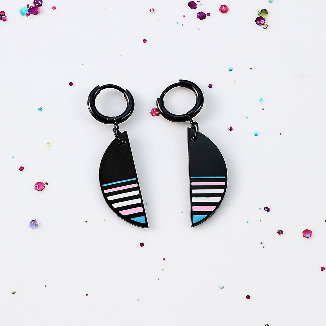 CLIP ON LGBTQ "JE SUIS" Dangles