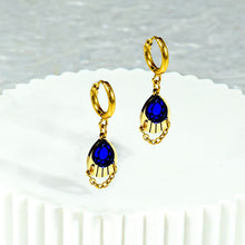 Load image into Gallery viewer, CLEOPATRA ARMOURED HUGGIE HOOPS  | Gold