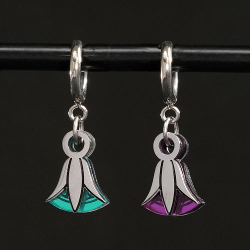 CLEOPATRA LOTUS HUGGIE HOOPS | Silver