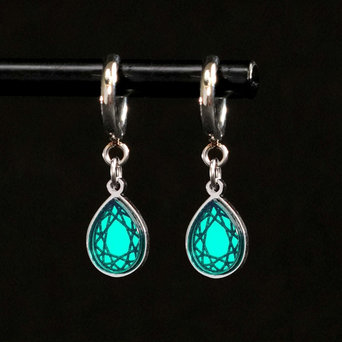 CLEOPATRA GEM DROP HUGGIE HOOPS | Silver