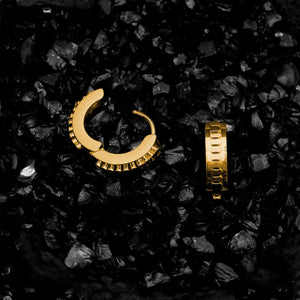 SNAKE SCALE CHUNKY HUGGIE HOOPS | Gold
